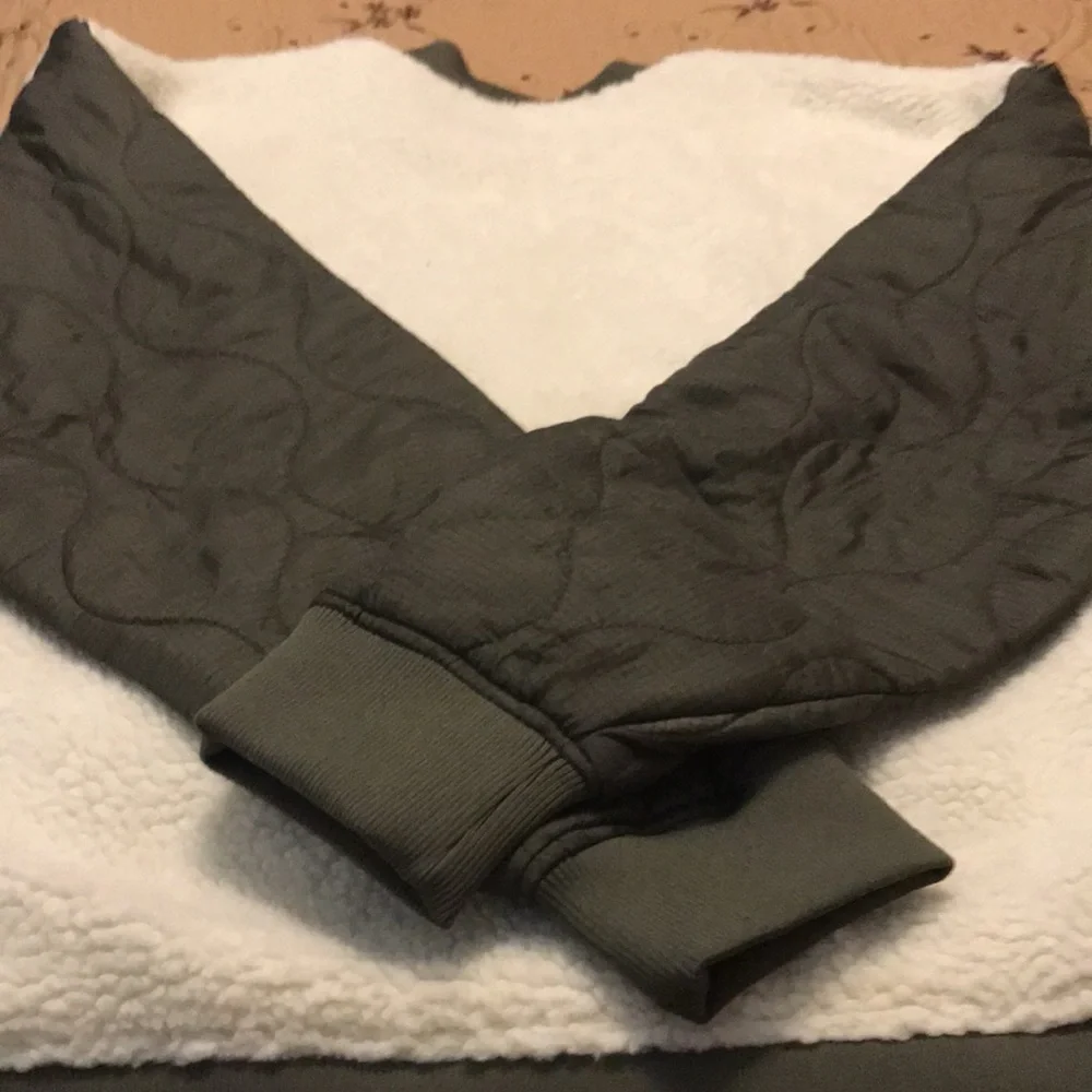 Jacket - Picture 3 of 4